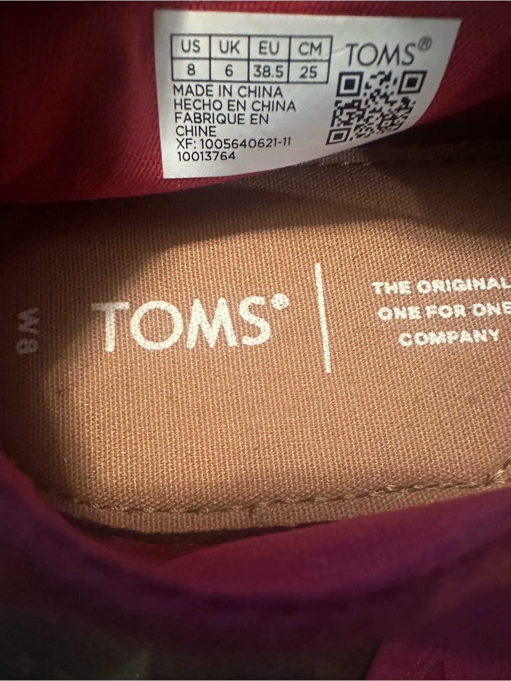 Toms Classic Slip-On Moccasins in Red Canvas - Picture 8 of 8